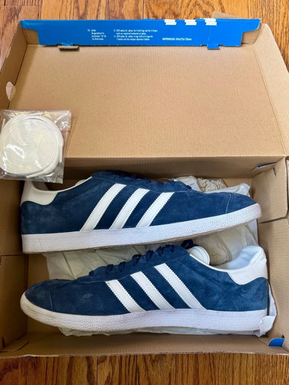 Adidas Gazelle Men’s Size 13 Navy White Gold Sneakers BB5478